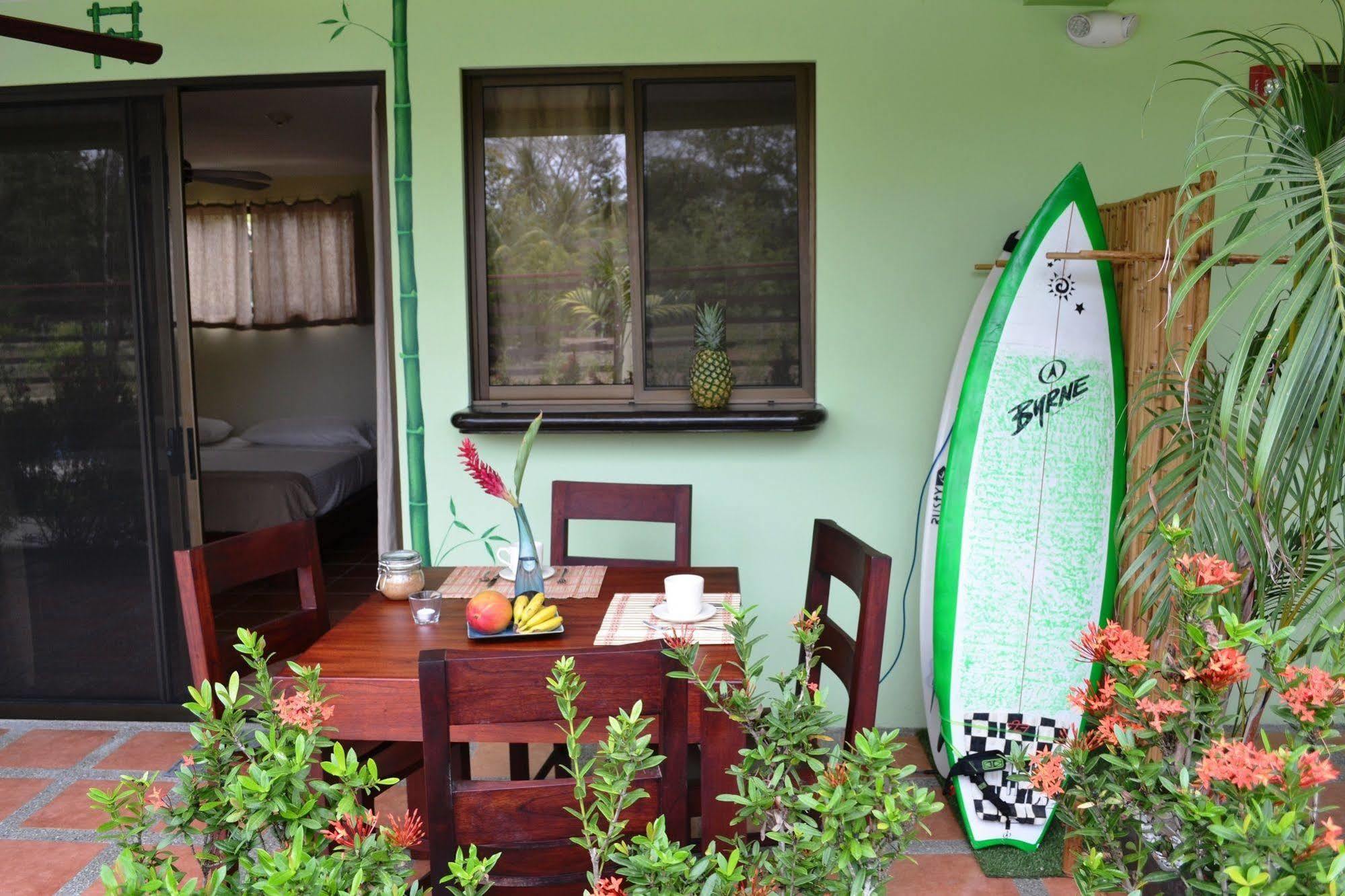 Mavi Surf Hotel Dominical Eksteriør billede